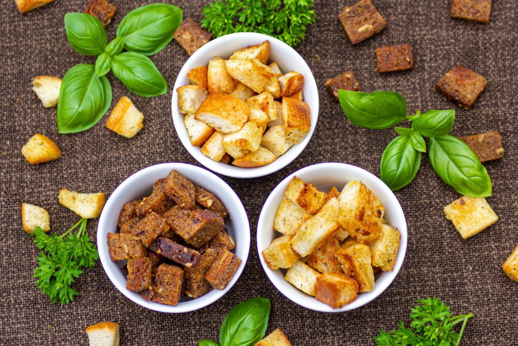 Knusprige Croutons selber machen - Mehr-als-Rohkost.de