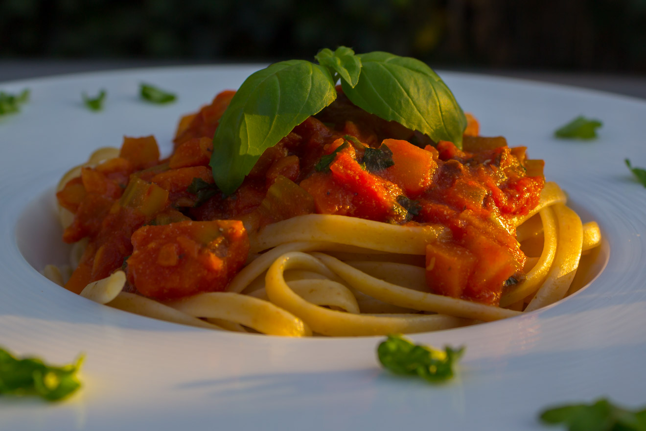 Rote Linsen Pastasoße