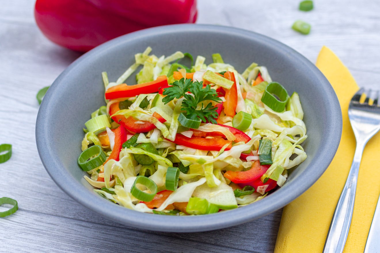 Spitzkohlsalat einfach und schnell - Mehr-als-Rohkost.de