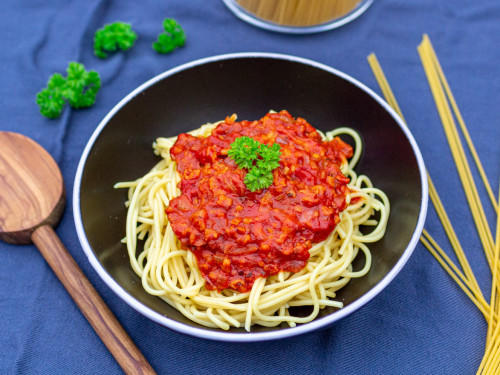 Vegane Bolognese mit Haferflocken