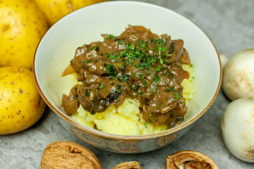 Vegane Bratensoße mit Champignons