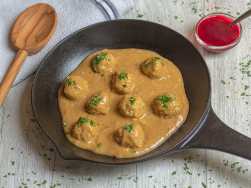 Vegane Kötbullar in Rahmsoße