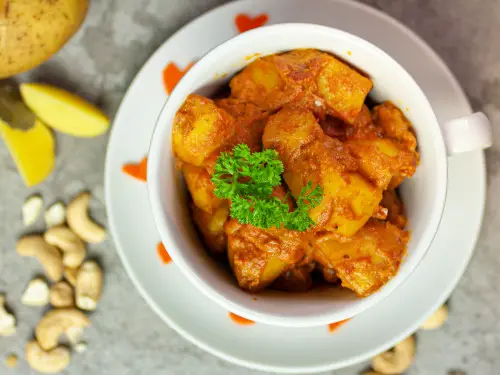 Veganes-indisches-Kartoffel-Rahmcurry