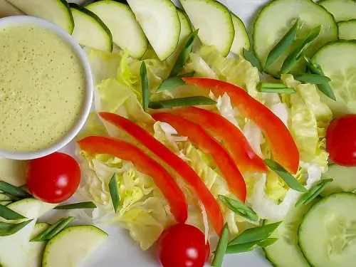 Veganes Salatdressing