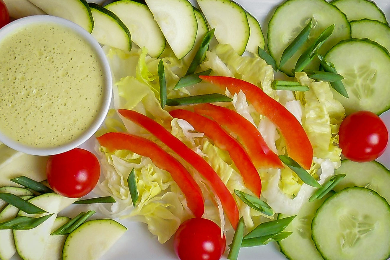 Sommerliches veganes Salatdressing - Mehr-als-Rohkost.de